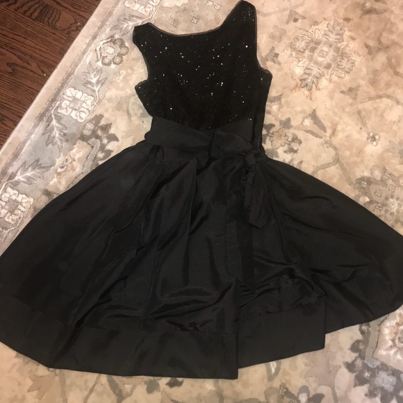 closed back homecoming dresses